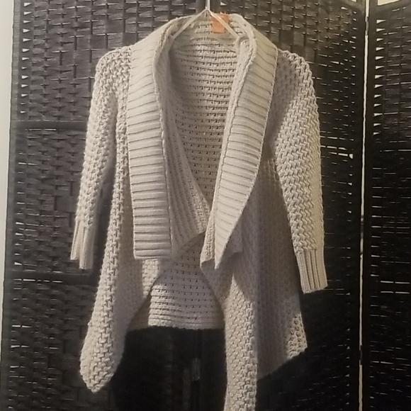 Beige Knit Asymmetrical Cardigan (🛍 Bundle ANY 6/$36) - Picture 1 of 4